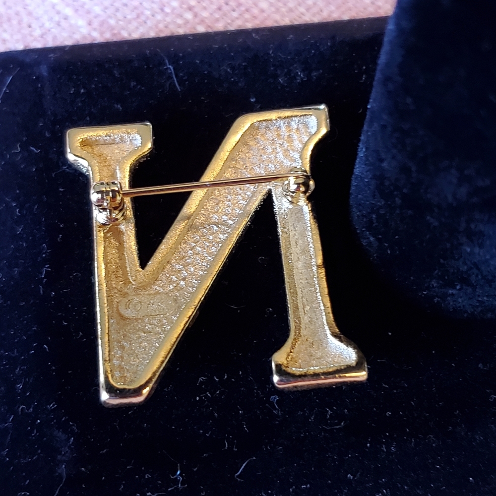 Anne Klein  gold tone monogram N  brooch pin - Picture 4 of 6